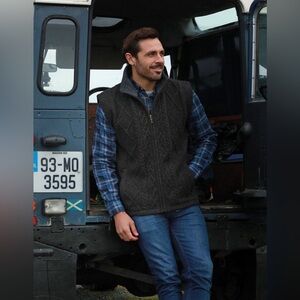 ARAN CRAFTS | men’s Full zip fleece Gilet | size xl
